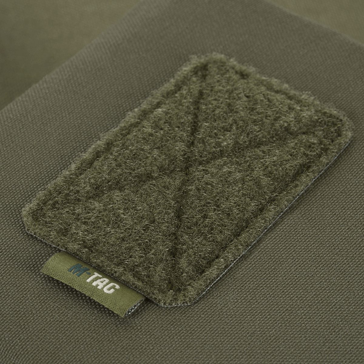 M-Tac Utility Pouch Elite Small med holdbart Cordura 500D og MOLLE-interface til sikker opbevaring og transport af udstyr.