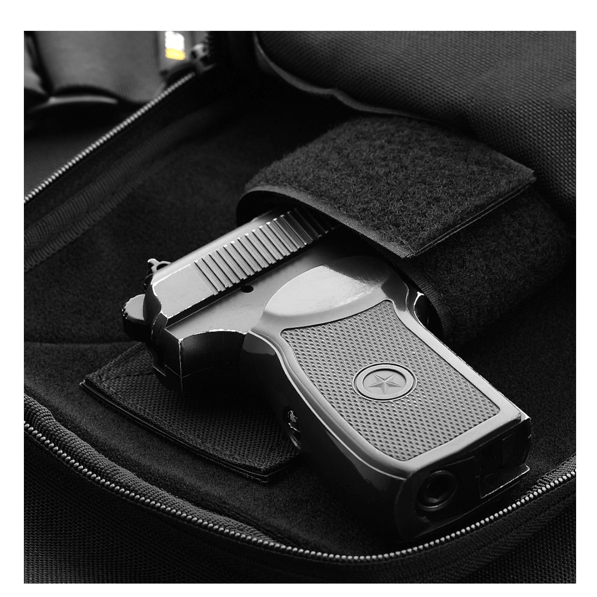 M-Tac Carry Sling Taske Elite Gen.IV med Velcro med universelt velcro-hylster til pistoler, hurtig adgang via åbningsstropper.