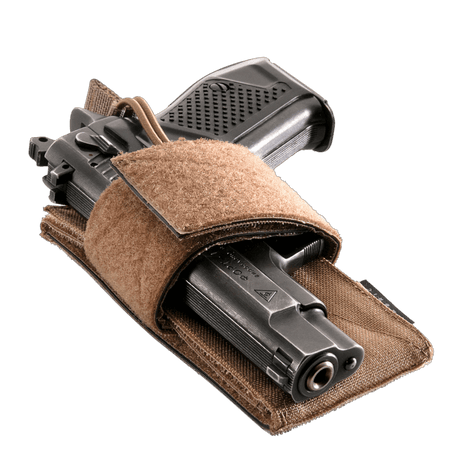 M-Tac CCW Hylster – Modulært Universal Hylster i kakhifarvet med velcro-hook og loop, designet til diskret bæring, galleri position 1.