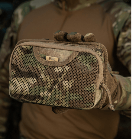 M-Tac Hook & Loop Utility Panel med modulært design og lynlåslomme i mesh, ideel til indvendig organisering, galleri position 1 i camouflage.