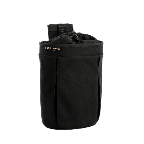 M-Tac Mag Drop Pouch Elite designet til hurtig og sikker magasinudskiftning, kompatibel med MOLLE-systemer. Sort farvetone.