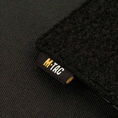 M-Tac Taktisk Morale Patch Display Board Hook og Loop Molle 120x85 med MOLLE-system fastgørelse og plastbase til patcher.