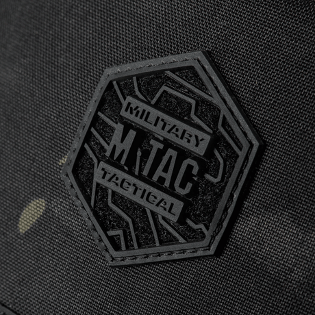 M-Tac Satellite Magnet Taske Elite Hex, detaljefoto af taske med militær taktik logo, multifunktionel organizer i Cordura materiale.