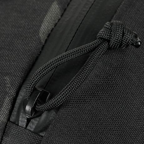 Nærbillede af M-Tac Satellite Magnet Taske Elite Hex med stærk lynlås og holdbar Cordura-materiale.