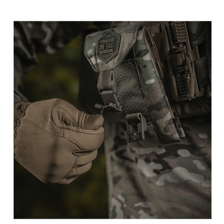 Image af M-Tac Smartphone Lomme Elite Large Hex i camo, fremstillet af slidstærkt CORDURA HEX materiale med WJ magnetisk spænde.