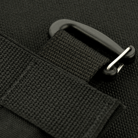 Nærbillede af M‑Tac Front Panel til Cuirass QRS med sort Woojin spænde og MOLLE-stropper i slidstærkt Cordura 500D materiale.