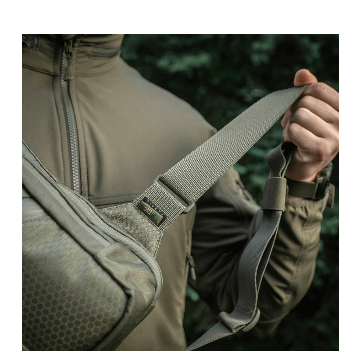 M-Tac Sling Pistoltaske Elite Hex med justerbar skulderrem i naturen