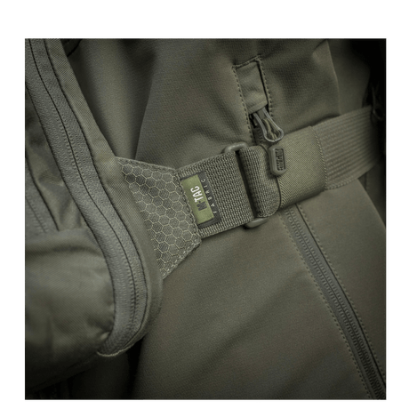 M-Tac Sling Pistoltaske Elite Hex med Cordura stof og lynlås fra YKK, detalje af spænde og justerbar rem