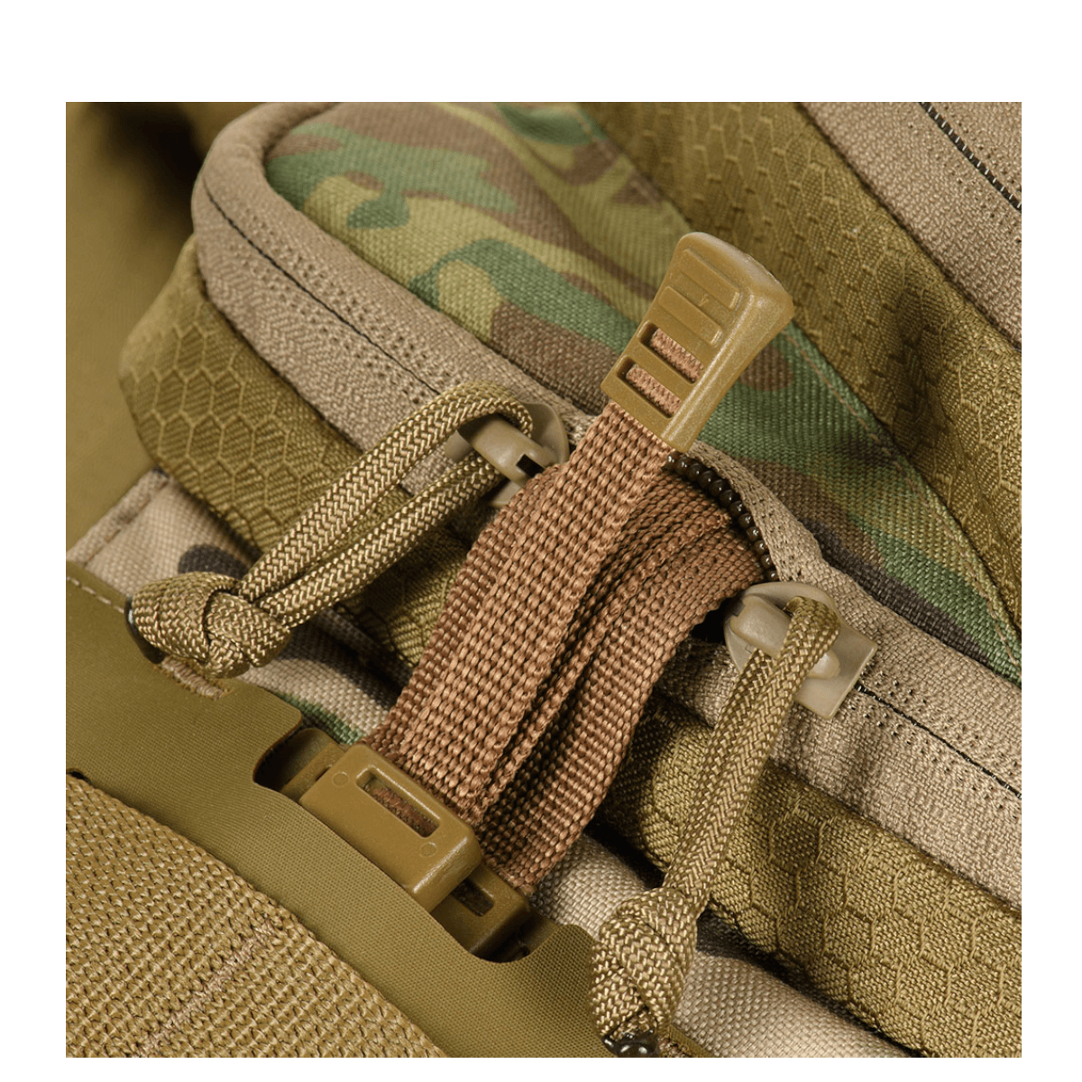 Detalje af M-Tac Sling Pistoltaske Elite Hex med justerbar rem og slidstærk Cordura Hex materiale