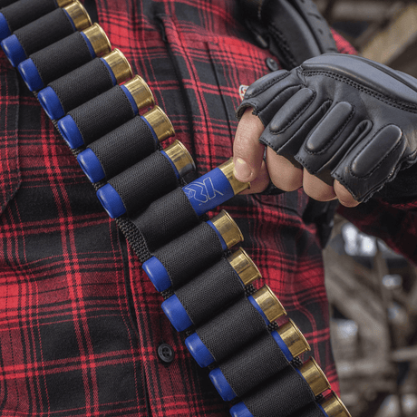 M-Tac Bandolier Elite til jagt med patroner, designet til hurtig adgang, kapacitet 55 skaller, ergonomisk og holdbar konstruktion.