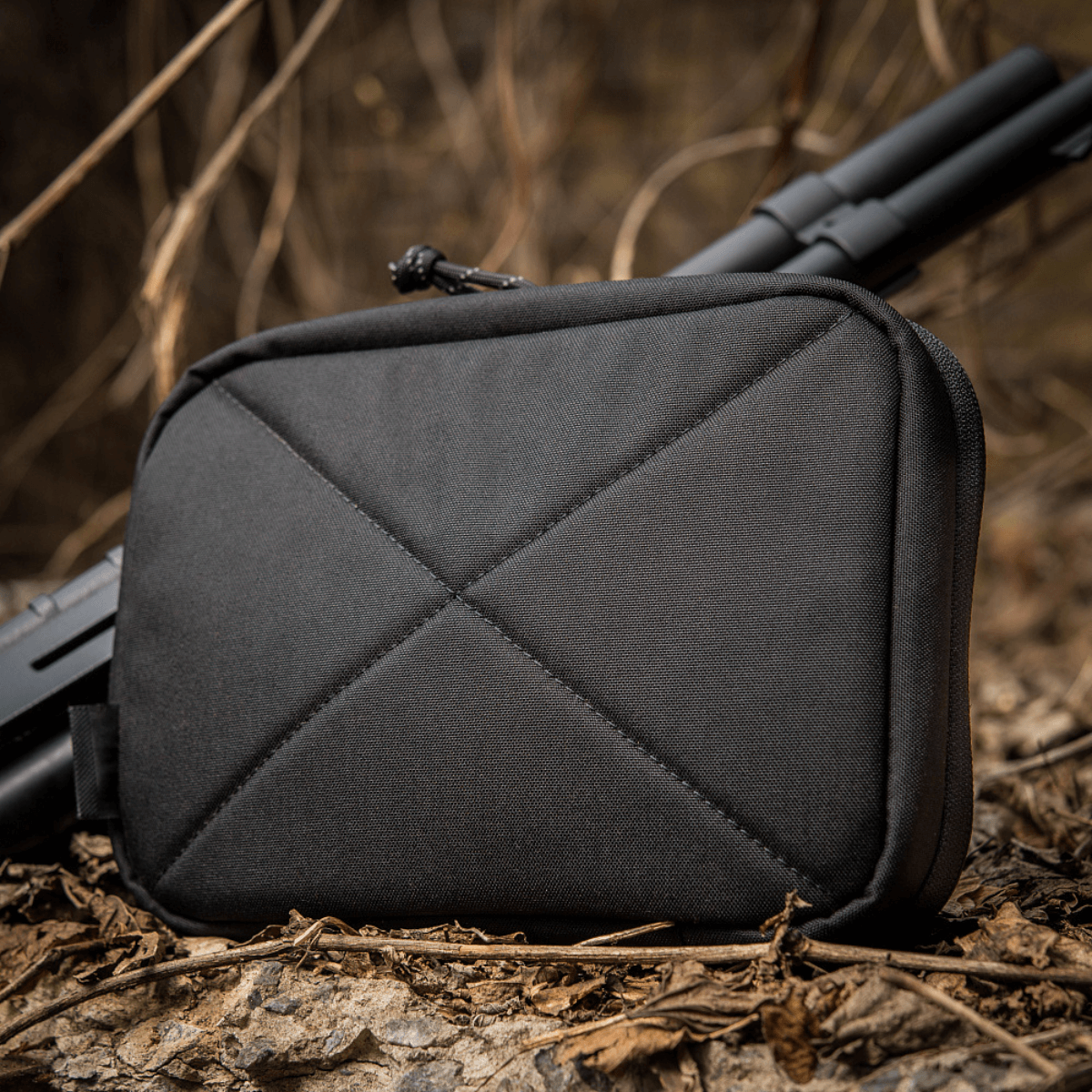 M-Tac Utility Organizer Slim Elite, ergonomisk sort taske fremstillet i Cordura 500D, perfekt til opbevaring af EDC-kit og tilbehør.