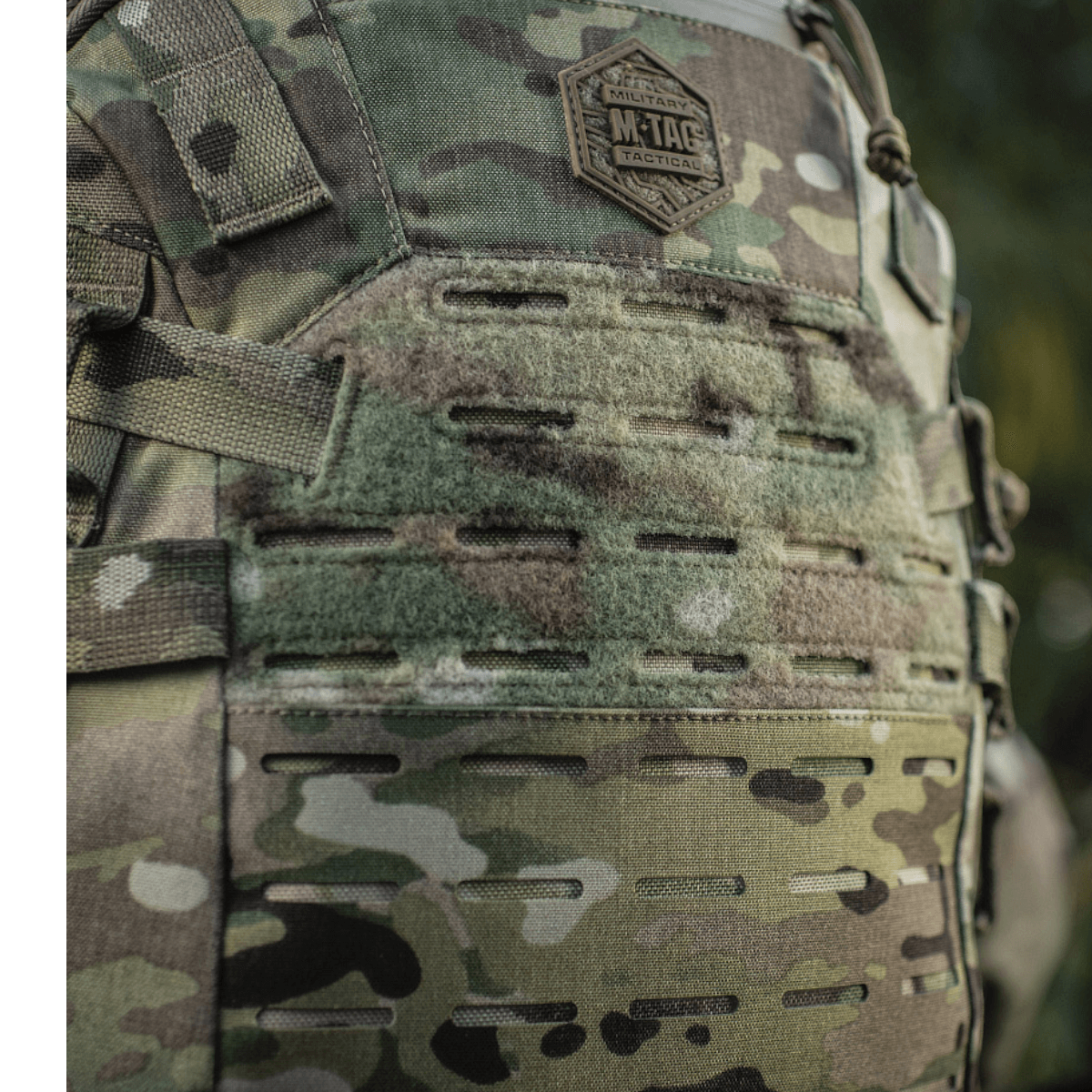 M-Tac Mission Pack Elite i slidstærk Cordura 1000D med MOLLE LASER CUT-system forøger volumen og holdbarhed.