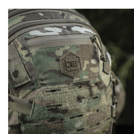 Camouflage M-Tac Mission Pack Elite med slidstærkt Cordura 1000D og MOLLE LASER CUT-system til alsidig brug.