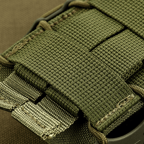 M-Tac Mag Lomme Kolchan til AK/AR Mini i slidstærkt Cordura med NIJ-certificering, detalje af søm og rem, galleri position 1.