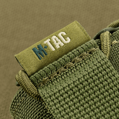 M-Tac PCC Magasinlomme Kolchan i slidstærkt Cordura med NIJ-certificering, detalje af label og syninger, galleri position 1.