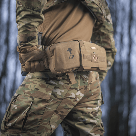 M-Tac Horisontal Medic Lomme Large Elite med indvendig IFAK organizer i slidstærkt materiale, NIJ-certificeret, vist i galleri position 1, taktisk tan farve