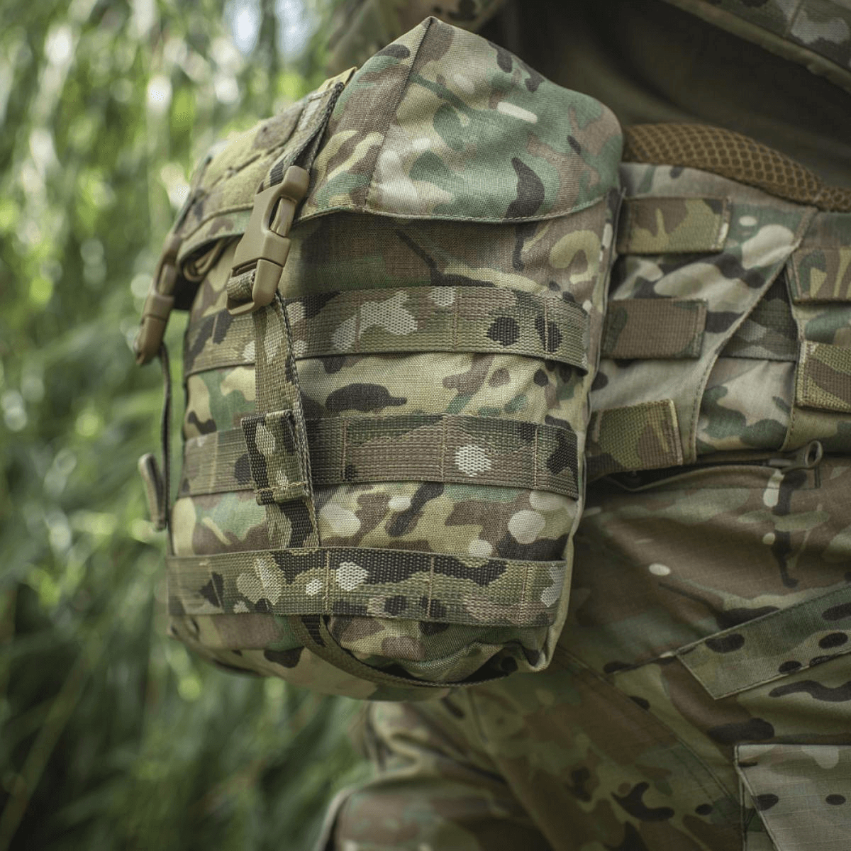 M-Tac Sukharka Gen.3 Pouch i camouflage, fastgjort til militærudstyr med MOLLE-interface, fremstillet i slidstærk Cordura 500D.