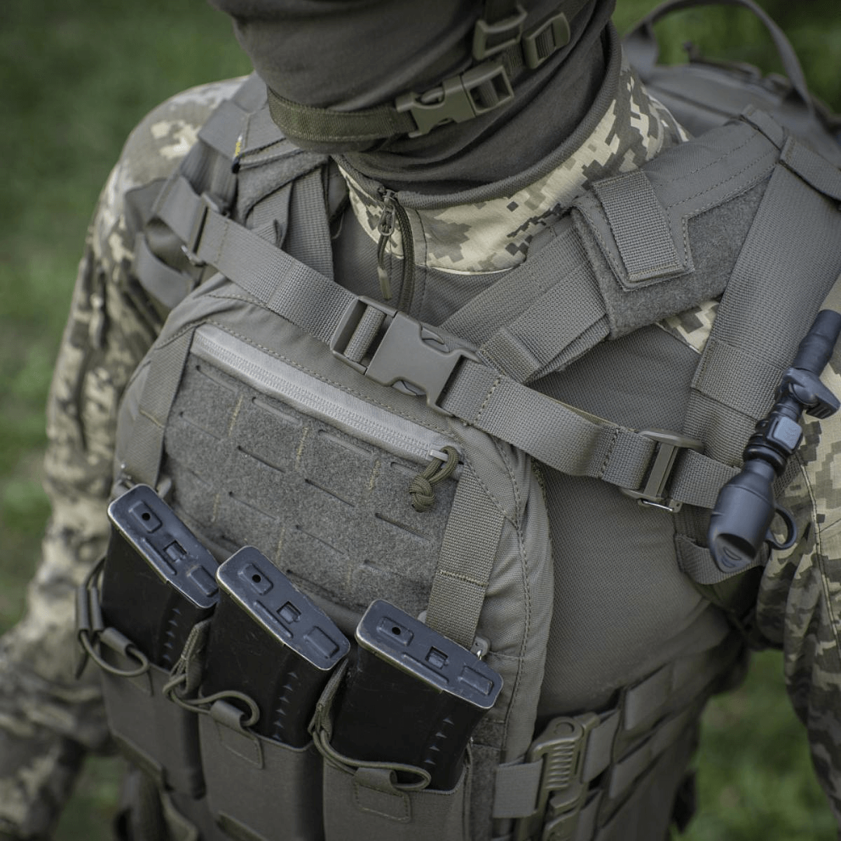 M-Tac STURM Elite Rygsæk med MOLLE Laser Cut på taktisk vest