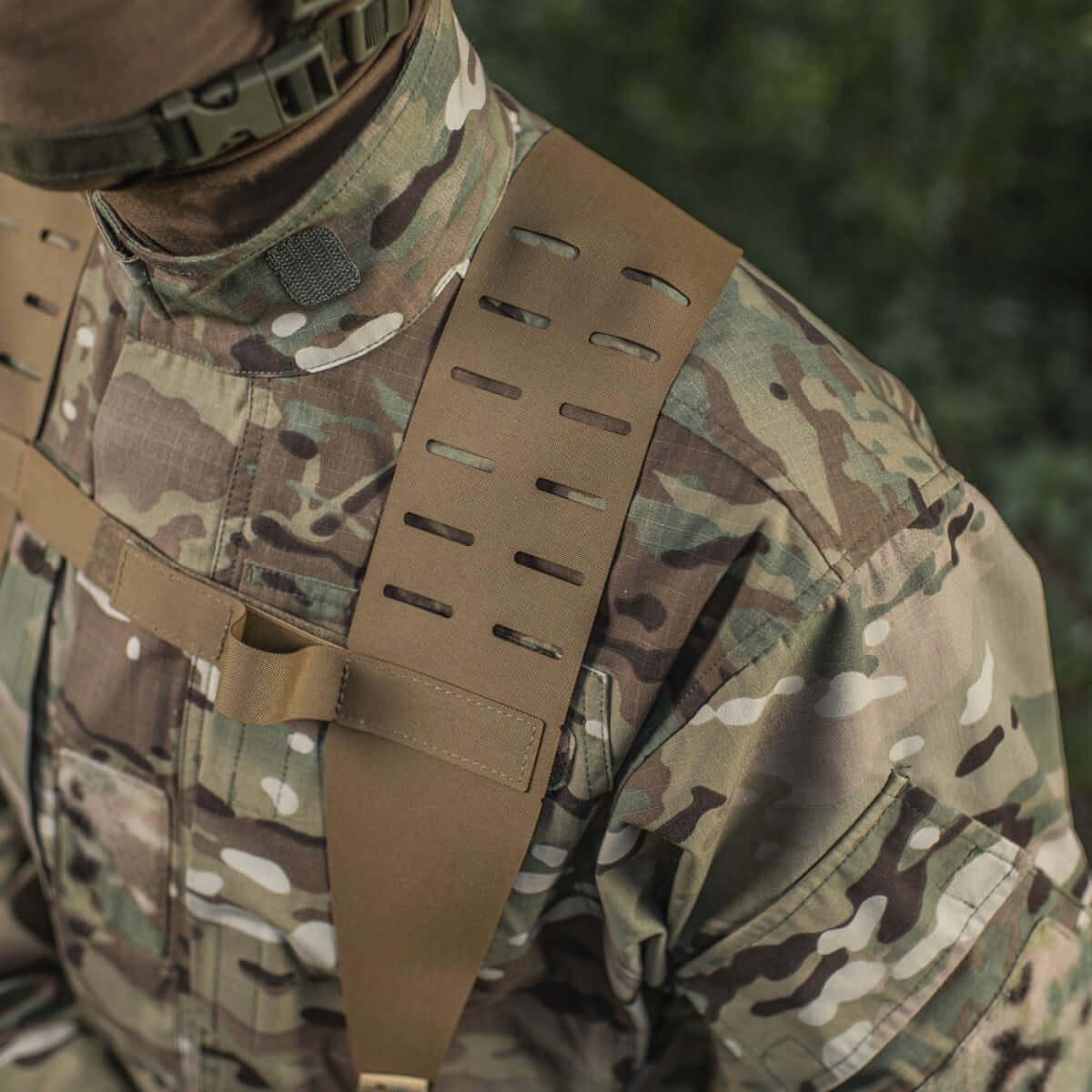 M-Tac Skulderstropper til taktisk bælte Laser Cut med MOLLE interface og justerbare længde spænder i Cordura Squadron materiale.