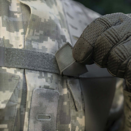 M-Tac Skulderstropper til taktisk bælte Laser Cut i Cordura med NIJ-certificering vist i galleri position 1 med fokus på monteringsdetaljer.