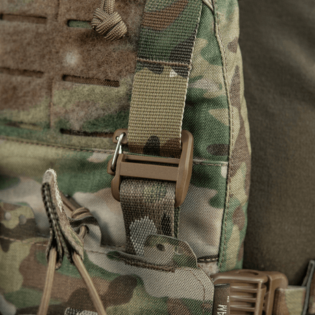 M-Tac Frontpanel til Cuirass QRS Plate Carrier 3 Magasiner i multicam med elastikremme og NIJ-certificering, galleri position 1.