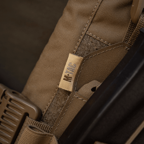 M-Tac Frontpanel til Plate Carrier Cuirass QRS til 4 Magasiner i slidstærkt materiale med elastiske stropper, NIJ-certificering, galleri position 1