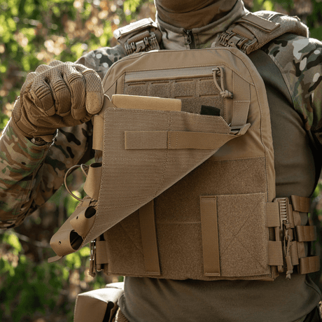 M-Tac Frontpanel til Plate Carrier Cuirass QRS til 4 Magasiner i elastisk blandingsmateriale med NIJ-certificering, funktionel galleri position 1.