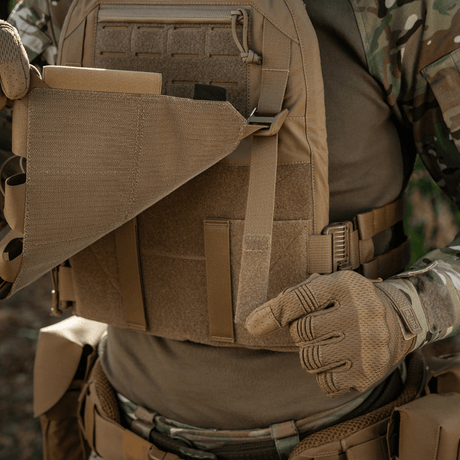 M-Tac Frontpanel til Plate Carrier Cuirass QRS til 4 Magasiner i slidstærkt elastisk materiale med NIJ-certificering, funktionel montage galleri position 1