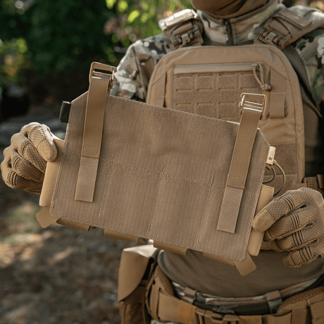M-Tac Frontpanel til Plate Carrier Cuirass QRS til 4 Magasiner i elastisk materiale med NIJ-certificering, praktisk design, galleri position 1.