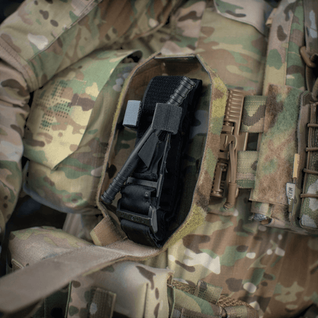 M-Tac Lomme til Tourniquet Closed i multicam nylon med holdbar velcrolukning, gallery position 1, til NIJ-certificeret taktisk kropsbeskyttelse.