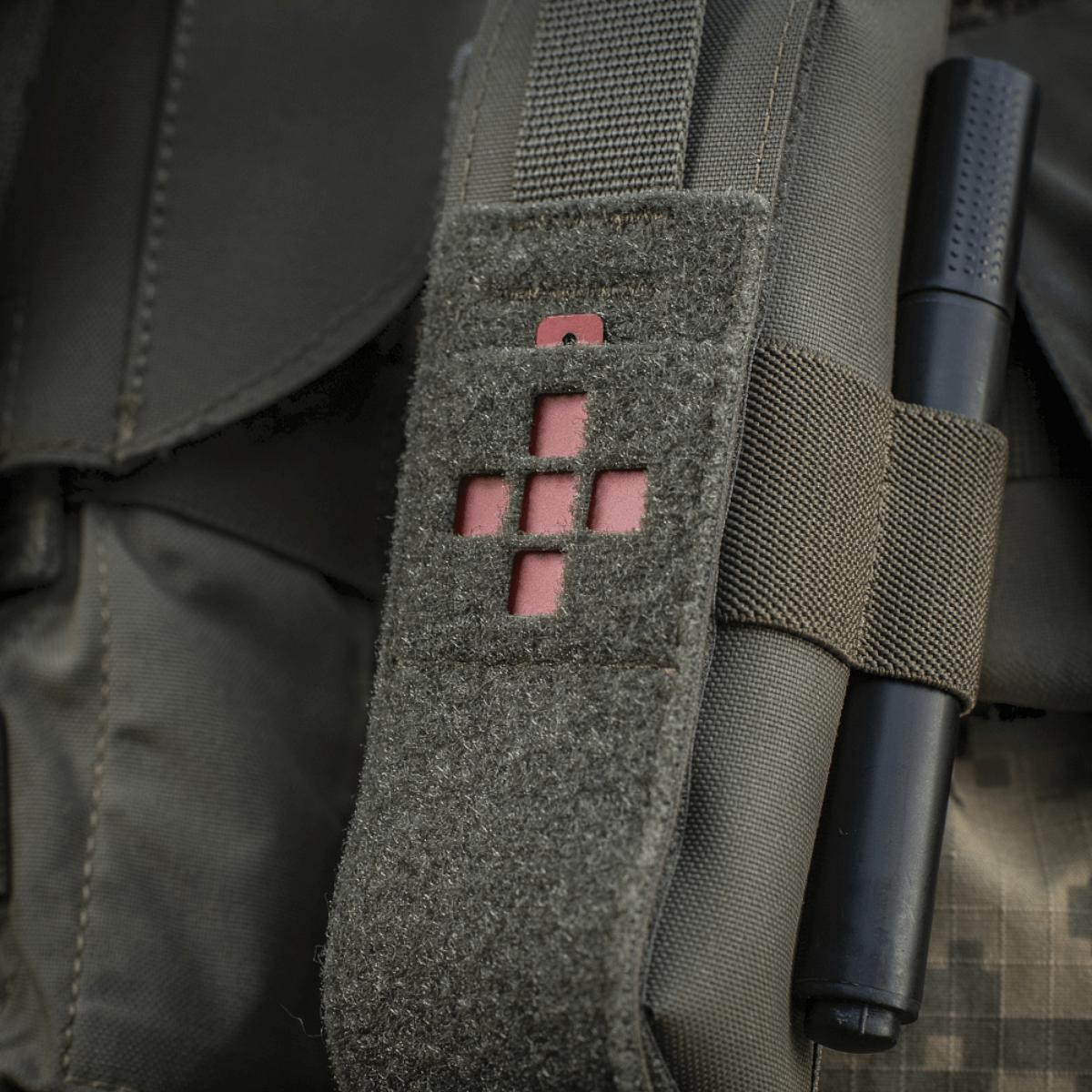 M-Tac Lomme til Tourniquet Closed er en pålidelig og beskyttende pose til tourniquet i nødsituationer. Lukket design med sikringsdetaljer.