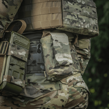 M-Tac Mediclomme Small Vertical Elite i multicam nylon med NIJ-certificering, designet til taktisk kropsbeskyttelse vist i gallery position 1.