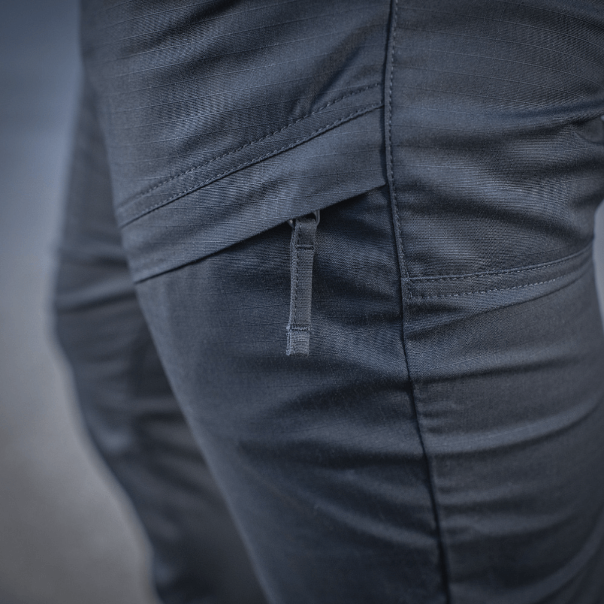 M-Tac Tactical Bukser Patrol Gen II Flex, tæt på syning og lynlåsdetaljer