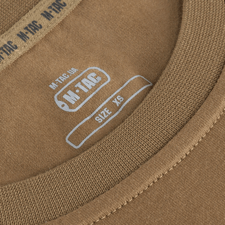 M-Tac Long-sleeve T-shirt 93/7 brun T-shirt krave i tæt billede med mærket synligt.