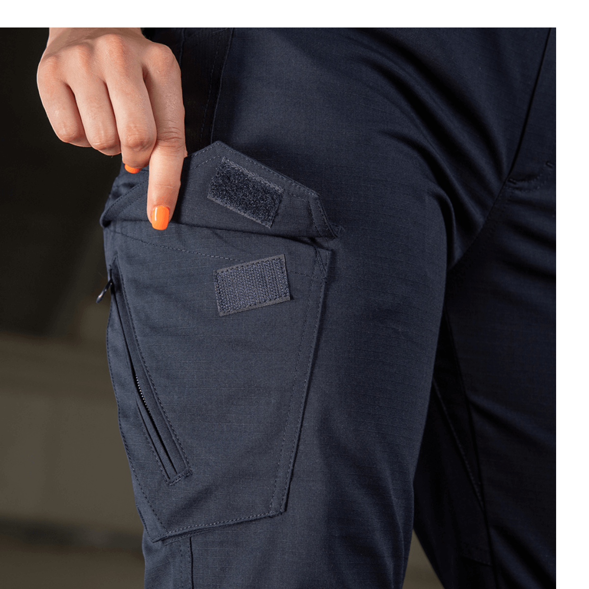 M-Tac Bukser Aggressor Dame Flex med glat, let materiale og Teflon-impregnering, velegnet til træning og arbejde, nærbillede af lomme.