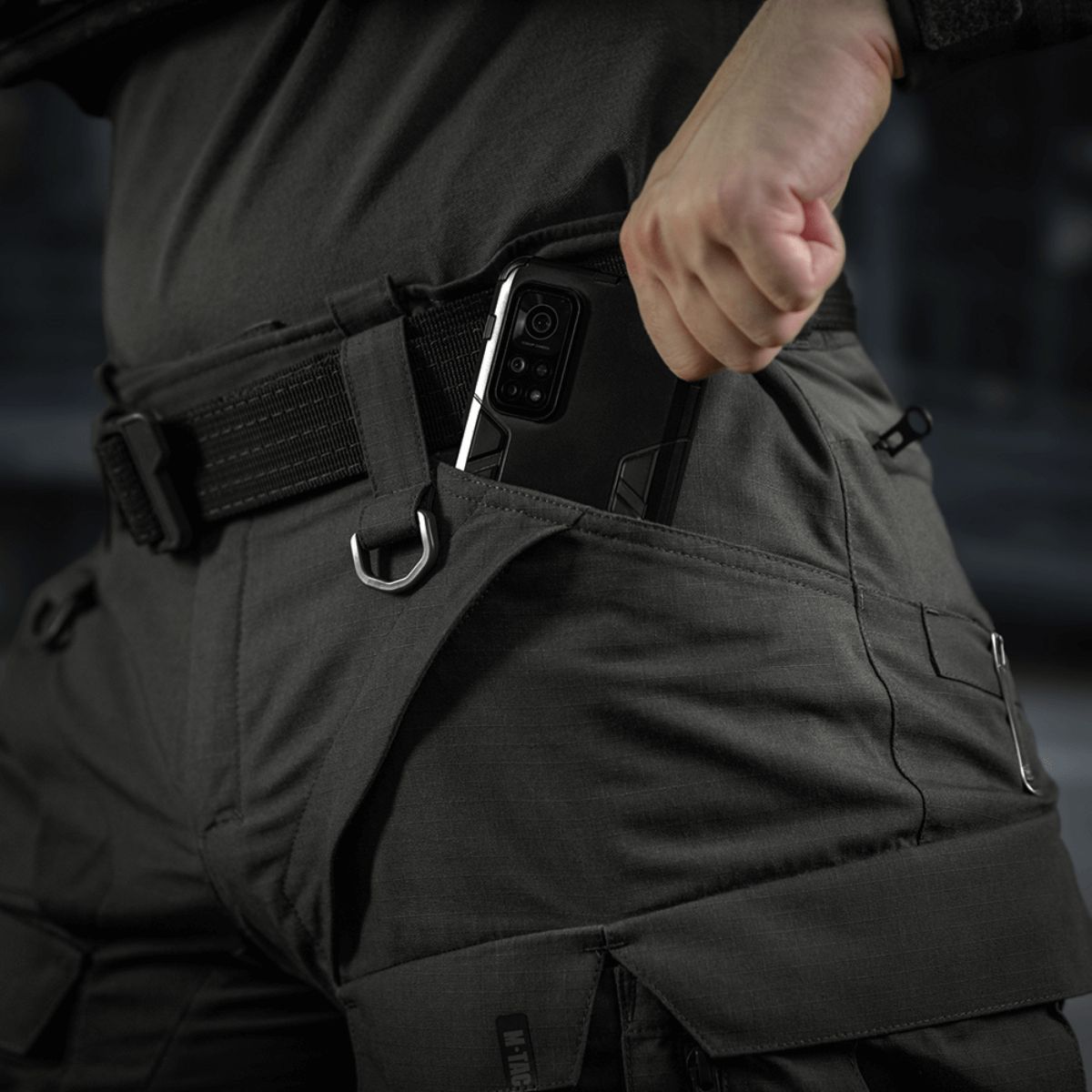 M-Tac Bukser STURM NyCo Extreme Gen.II med telefonlomme og taktisk design i slidstærke materialer til optimal funktionalitet.