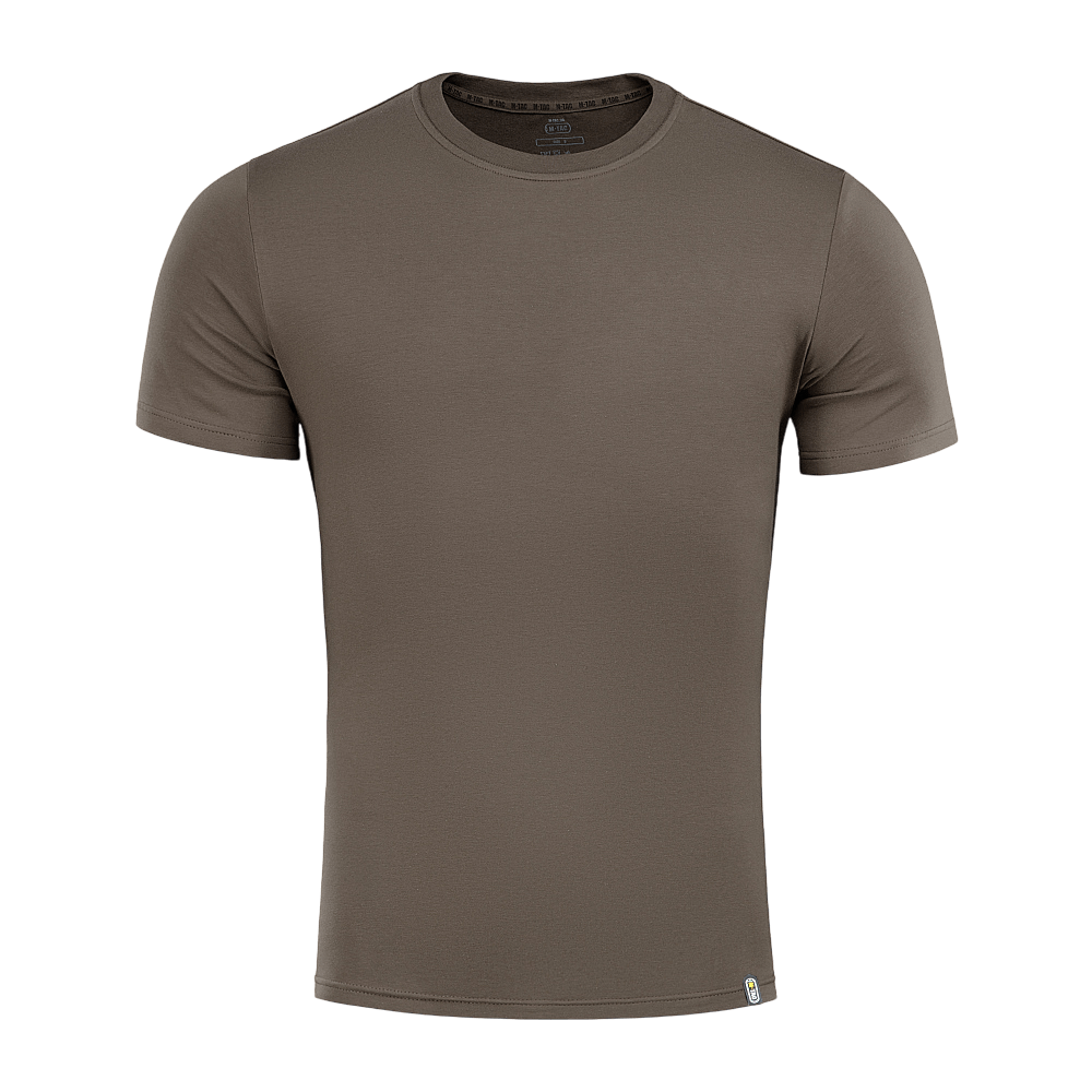 M-Tac T-shirt 93/7 Summer i brun farve, lavet af 93% bomuld og 7% elastan, ideel til hverdags- og sommerbrug med anatomisk snit.