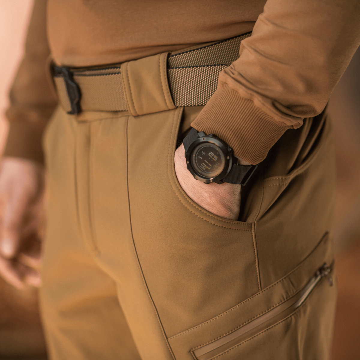 M-Tac Bukser Soft Shell Vinter med fleeceforing og vandafvisende materiale, ideelle til efterårs- og vintersæsoner.