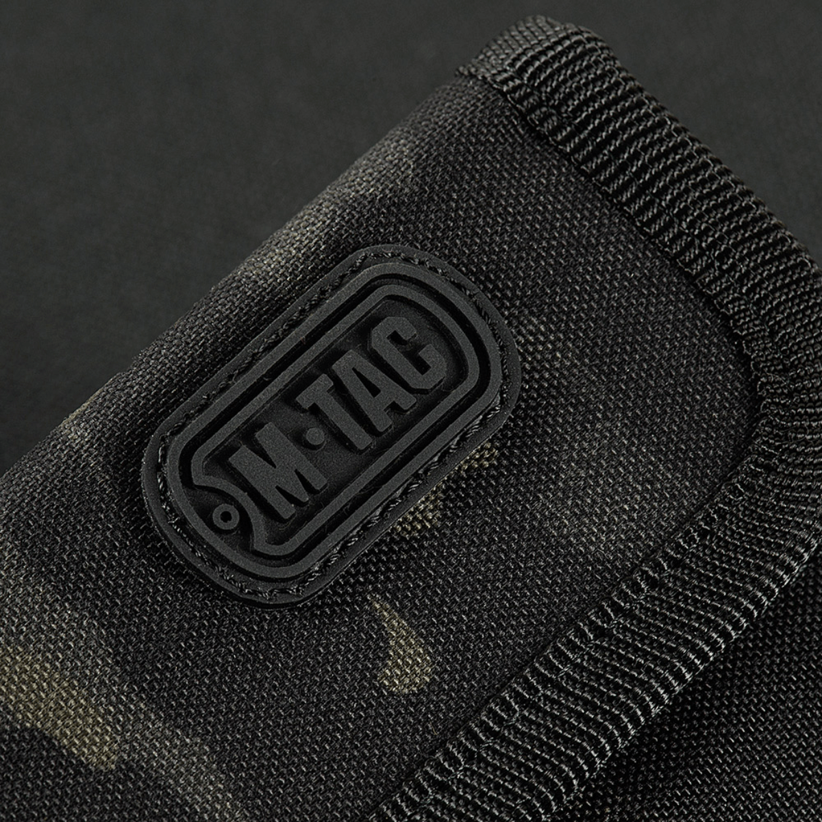 Nærbillede af M-Tac Pung Elite Gen.II i sort Cordura 500D med stilfuldt M-Tac logo.
