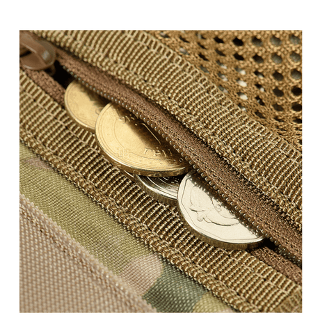 M-Tac Pung med Patch Panel Elite Gen. II med lynlåslomme til småpenge, lavet af slidstærkt Oxford og Cordura 500D materiale.