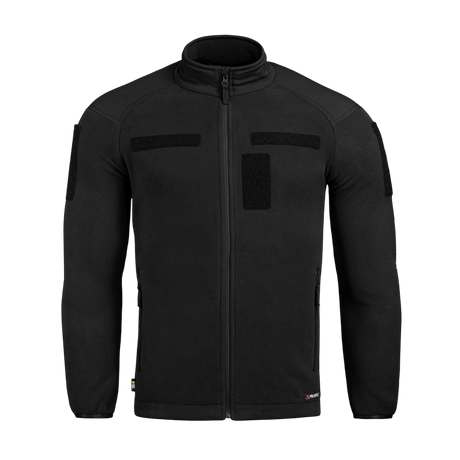 M-Tac Combat Fleece Polartec Jakke i sort med Polartec® fleece og YKK lynlåse, designet til taktisk og casual brug, vises forfra.