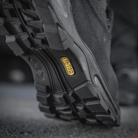 Nærbillede af sålen på M-Tac Tactical Sneakers Patrol R Vent, der viser skridsikkert mønster og holdbarhed til udendørsaktiviteter.