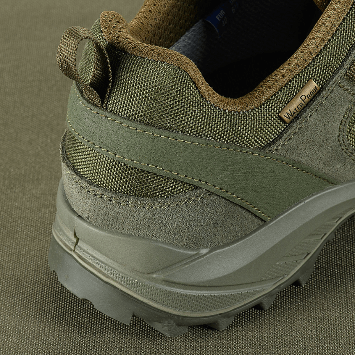 Tactical Sneakers Demi-Season – Let og komfortabel, bagdetalje af M-Tac sneakers med naturlæder og gummiforstærket hæl.
