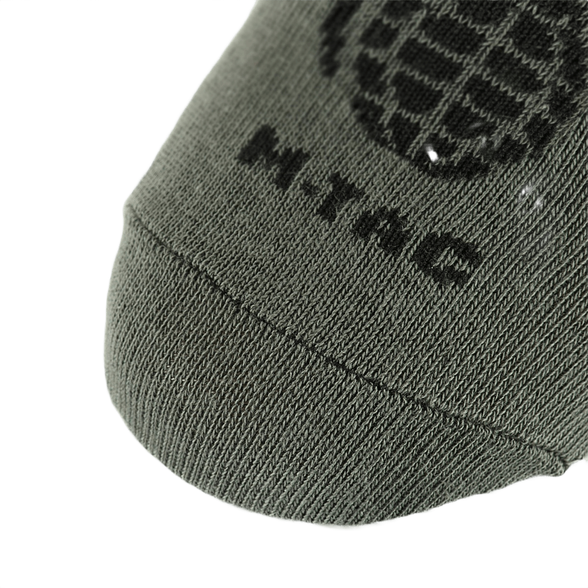 Nærbillede af M-Tac Let Sommersokker Grenader med ergonomisk design og garnet mønster, ideelle til udendørs aktiviteter og varmt vejr.