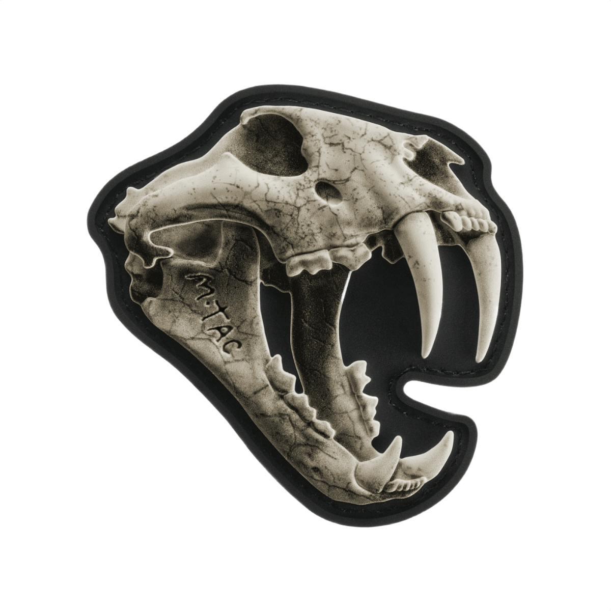 M‑Tac Patch Old Tiger med tigerkranium, symbol på mod og erfaring. PVC-materiale med 3D-effekt. Dimensioner: 8 x 6,5 cm.