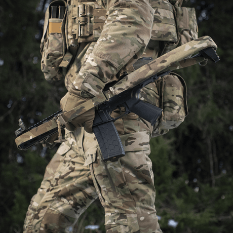 M-Tac Universal Våbenrem i multicam nylon med justerbar længde, slidstærk konstruktion og robust karabinhage, galleri position 1.