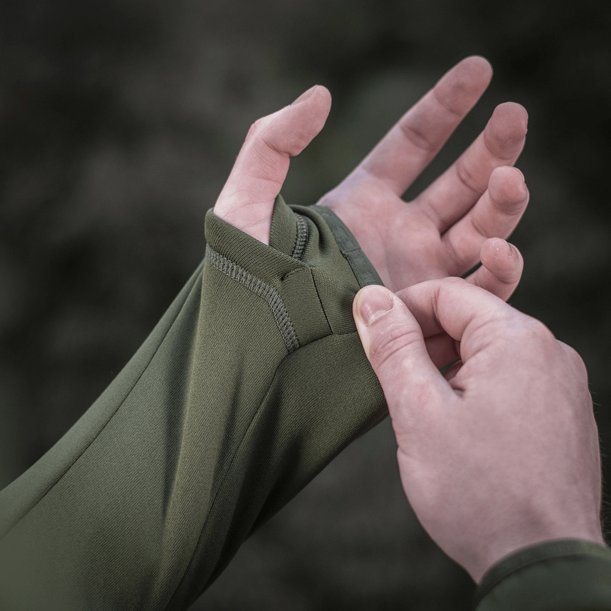 Detalje af grøn M-Tac Polartec Sport Fleecejakke med hånd i fleecegarments