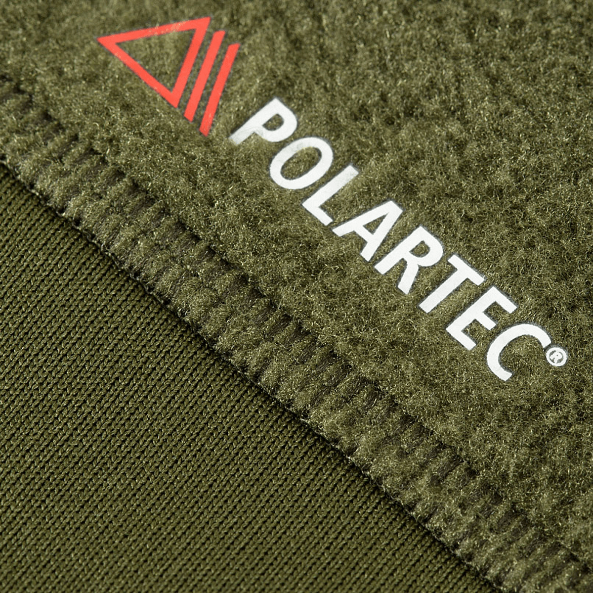 Nærbillede af M-Tac Polartec Sport Fleecejakke i olivengrøn, fremstillet af Polartec® 200 Series materiale.