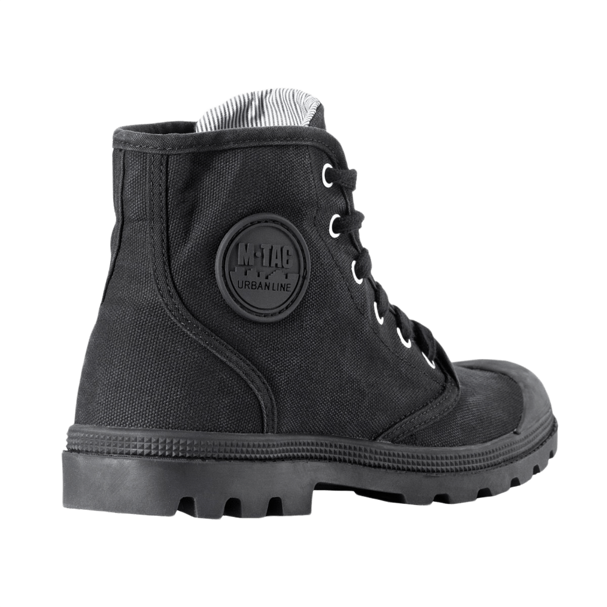 M-Tac Sneakers i sort med klassisk design, 6 metalliserede snørehuller og robust gummisål til komfort og holdbarhed. Perfekt til hverdagsbrug.