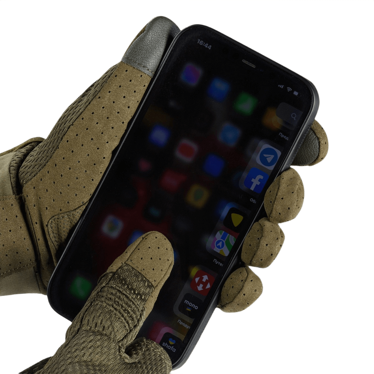 M-Tac Handsker A30 touchscreen-kompatible skydningshandsker i brug med smartphone